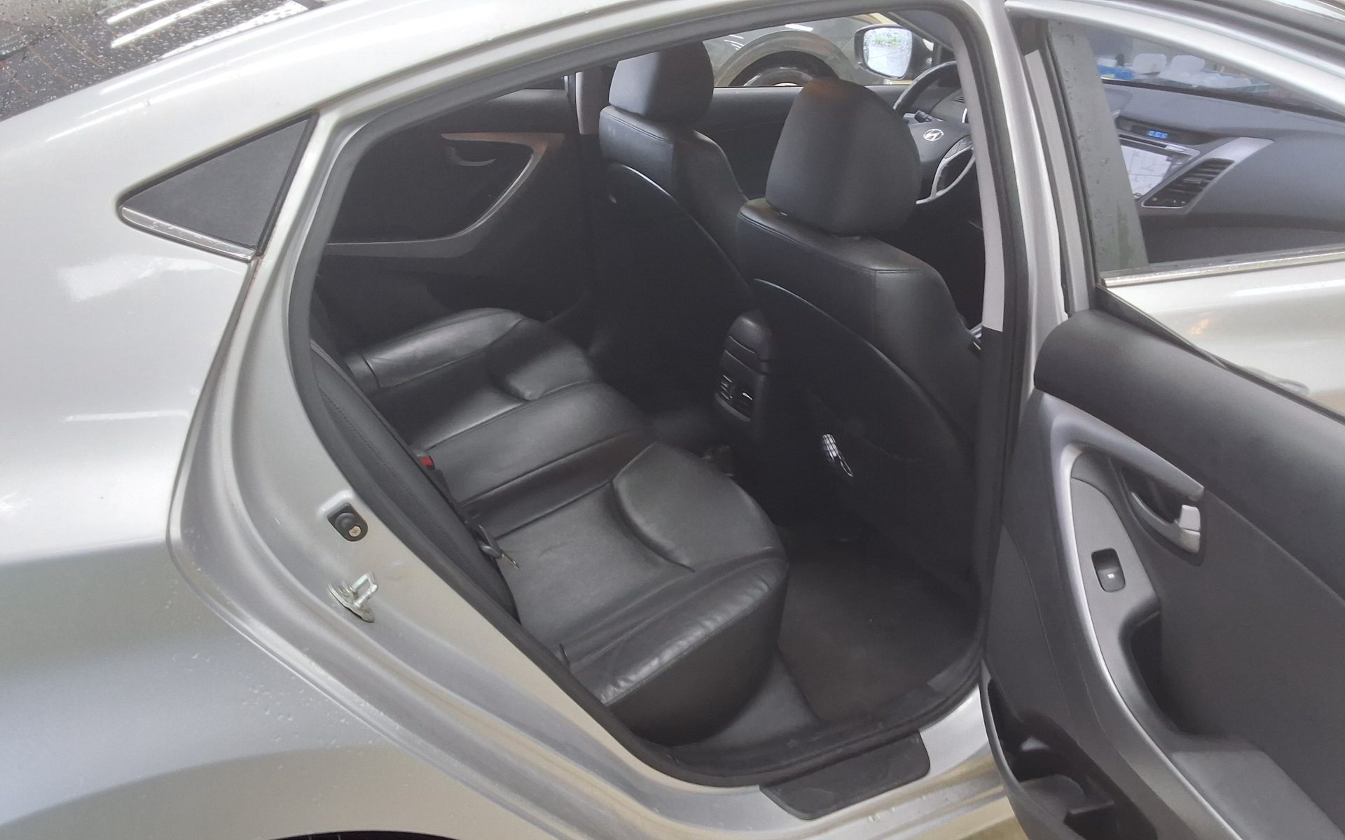 2016 - hyundai avante