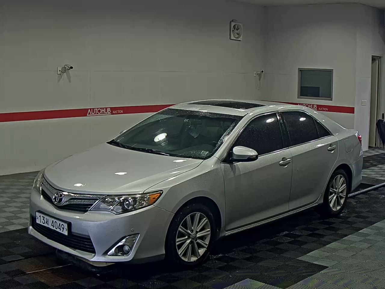 2012 - toyota camry