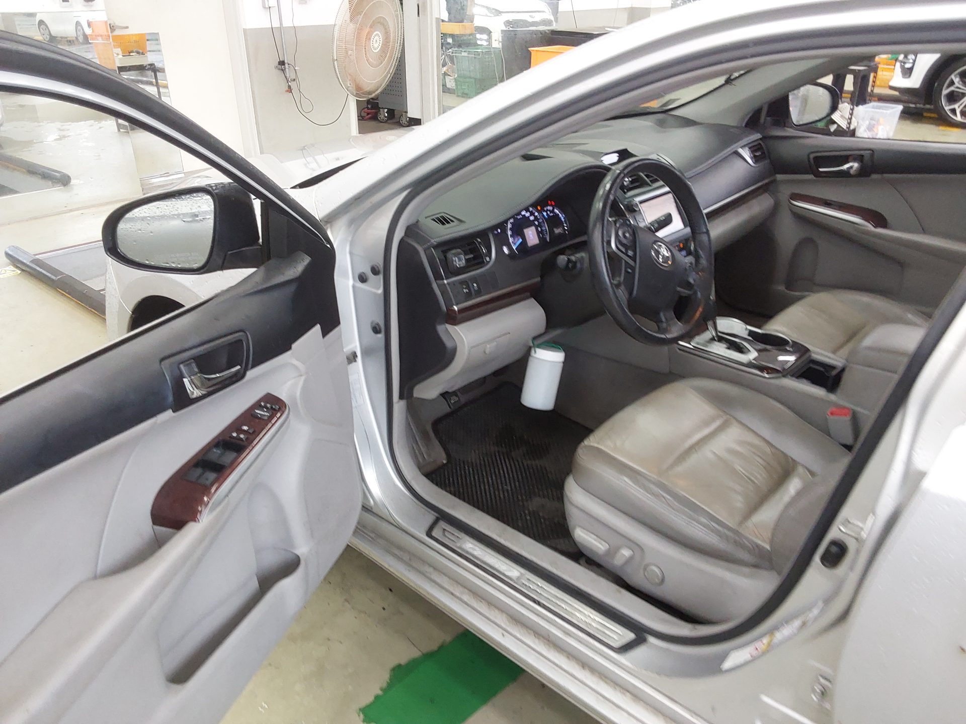2012 - toyota camry