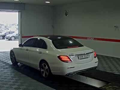 مرسيدس بنز E Class (5Th Gen) E300 4Matic Avantgarde 2017 4MATIC