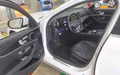 مرسيدس بنز E Class (5Th Gen) E300 4Matic Avantgarde 2017 4MATIC