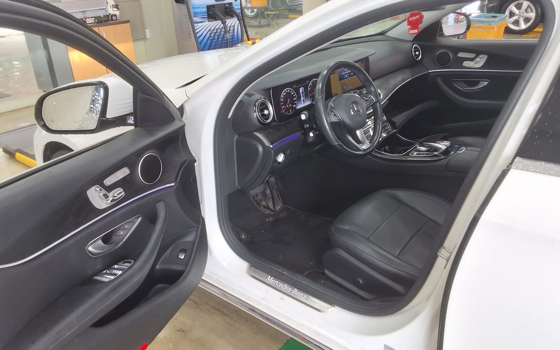 2017 - mercedes-benz e300
