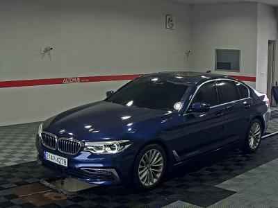 BMW 5 SERIES (7TH GEN) 520d xDrive