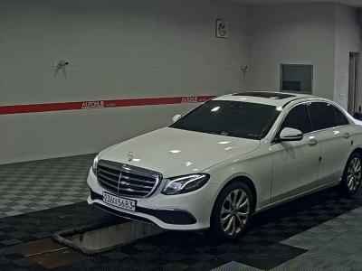 MERCEDES-BENZ CLASS (5TH GEN)