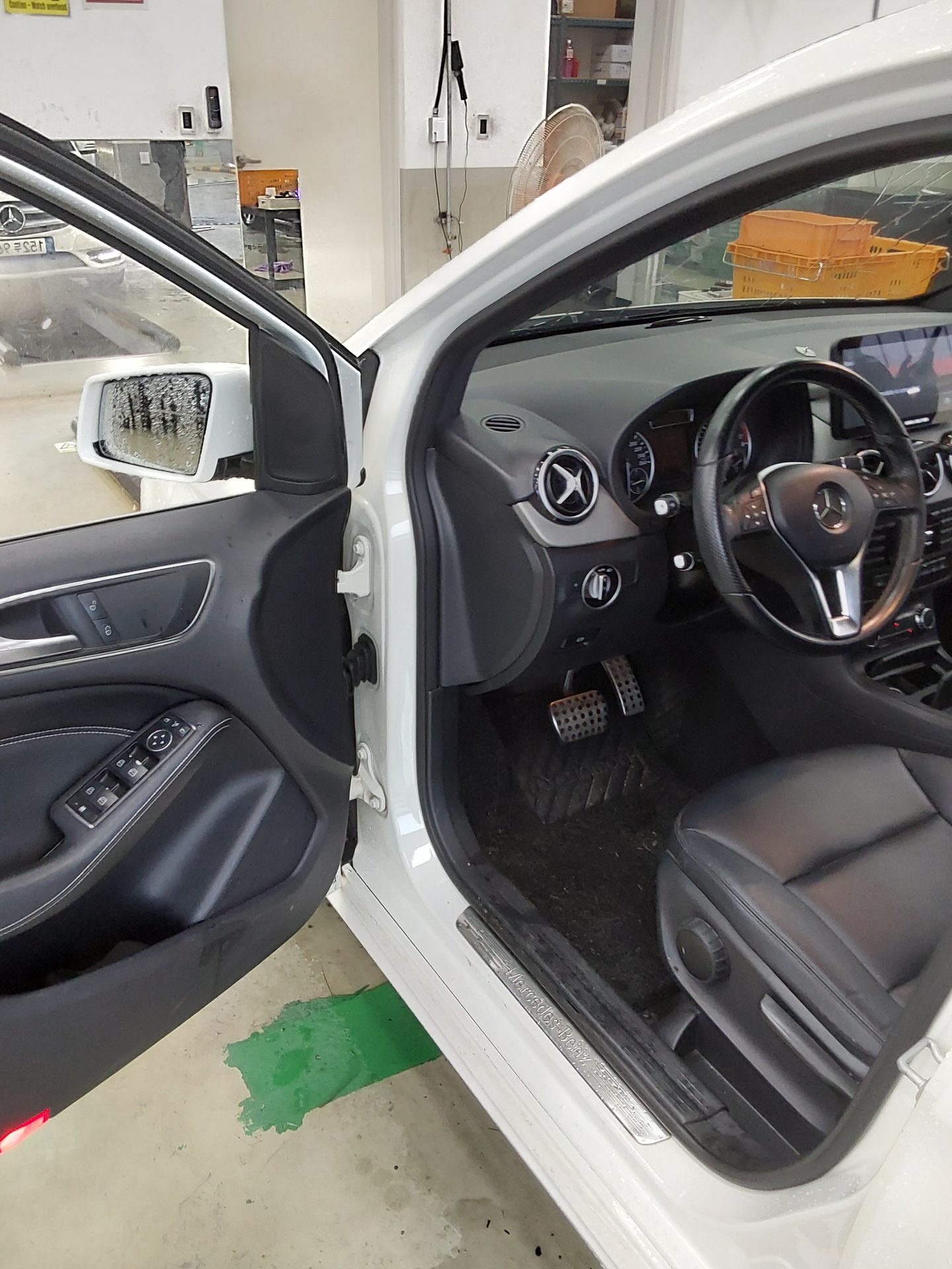 2013 - mercedes-benz b200
