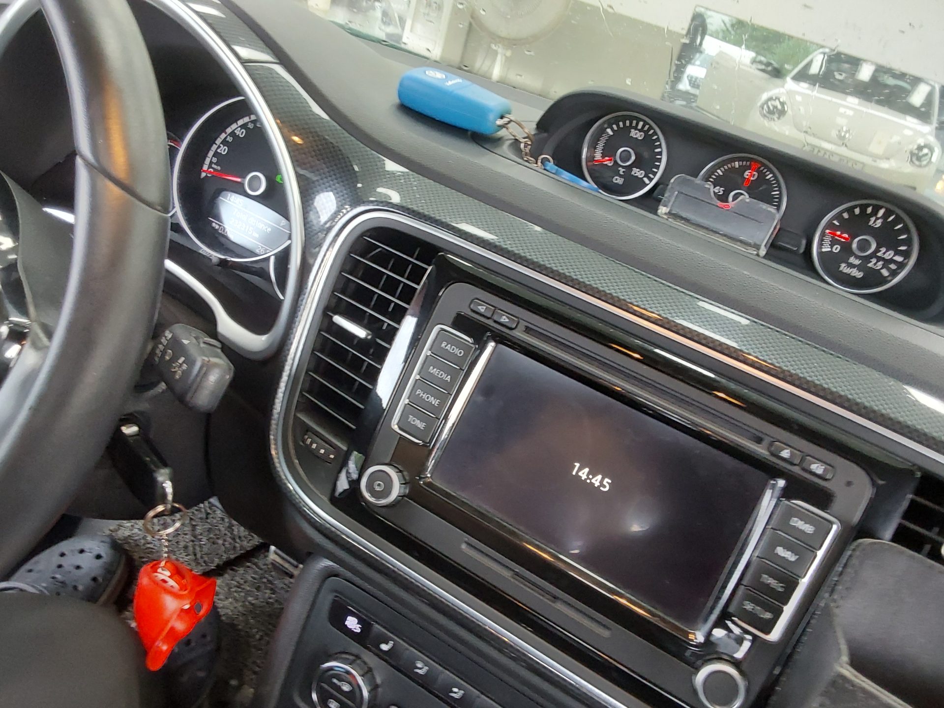 2013 - volkswagen beetle