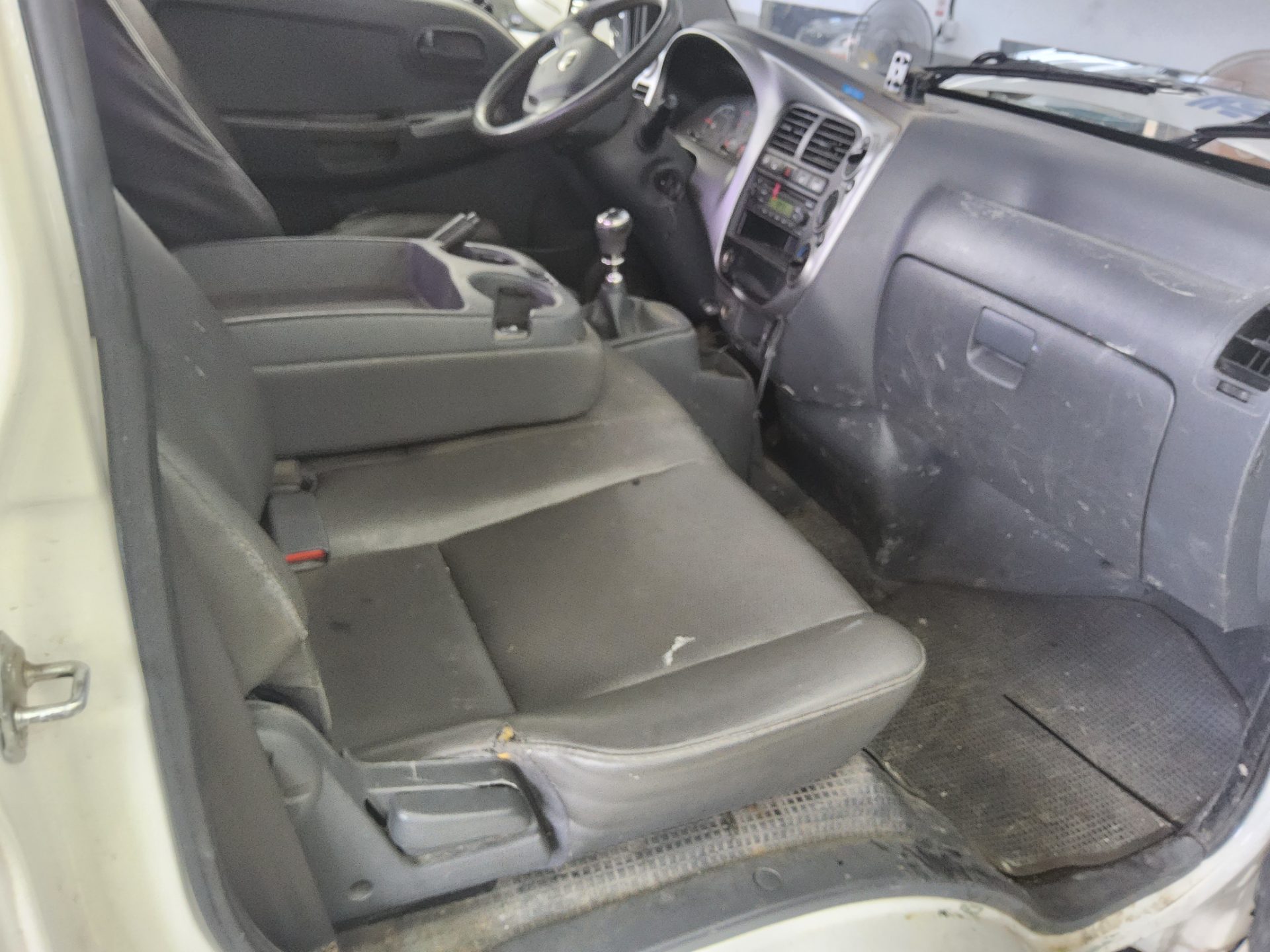 2016 - kia bongo