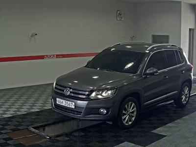 VOLKSWAGEN TIGUAN TDI BLUEMOTION