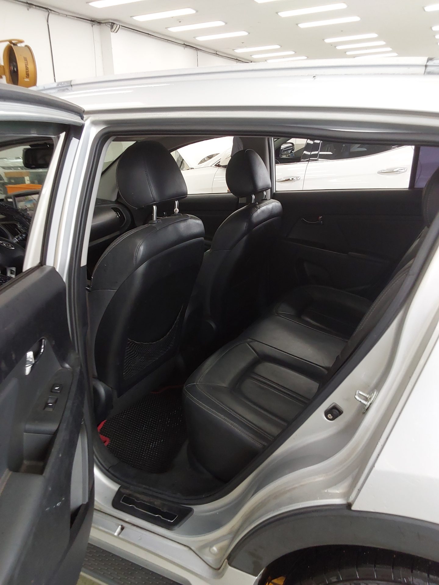 2011 - kia sportage