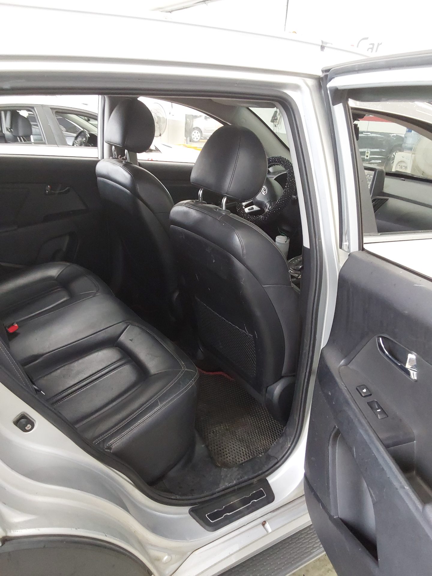 2011 - kia sportage