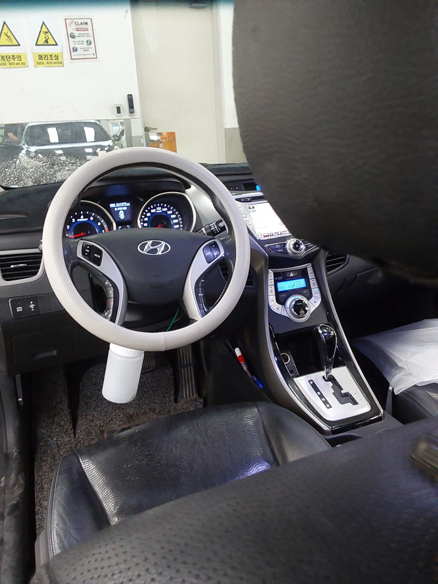 2011 - hyundai avante