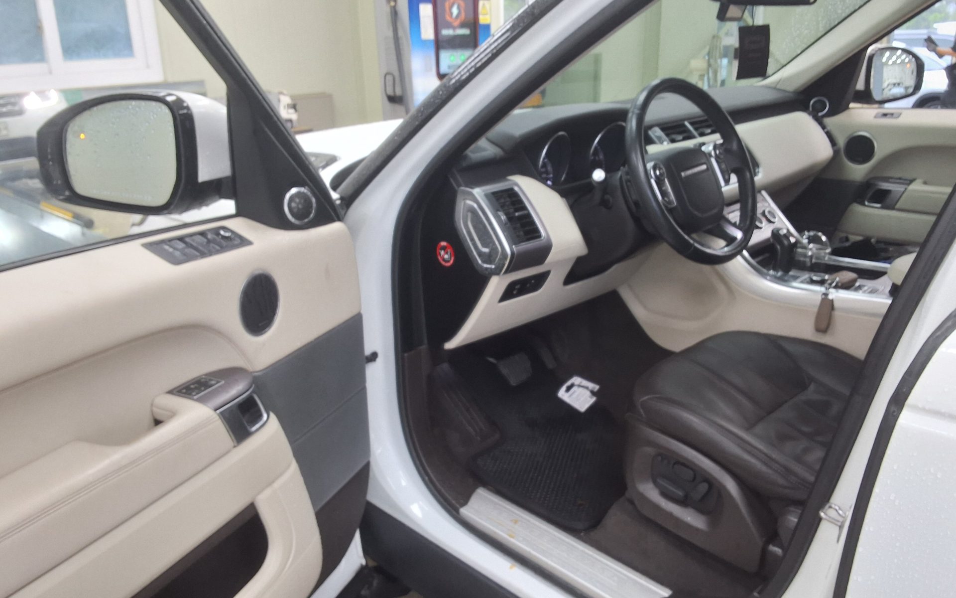 2015 - land rover range rover
