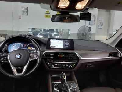 بي إم دبليو 5 Series (7Th Gen) 530I فاخر Line Plus 2018 فاخر LINE PLUS