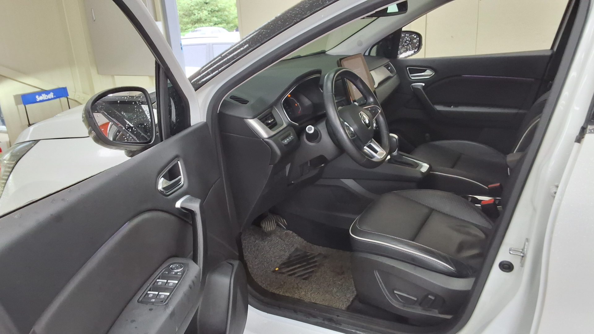 2020 - renault captur