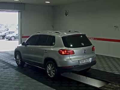 فولكس فاجن Tiguan 2.0 Tdi Bluemotion Comfort 2014 2.0 tdi bluemotion