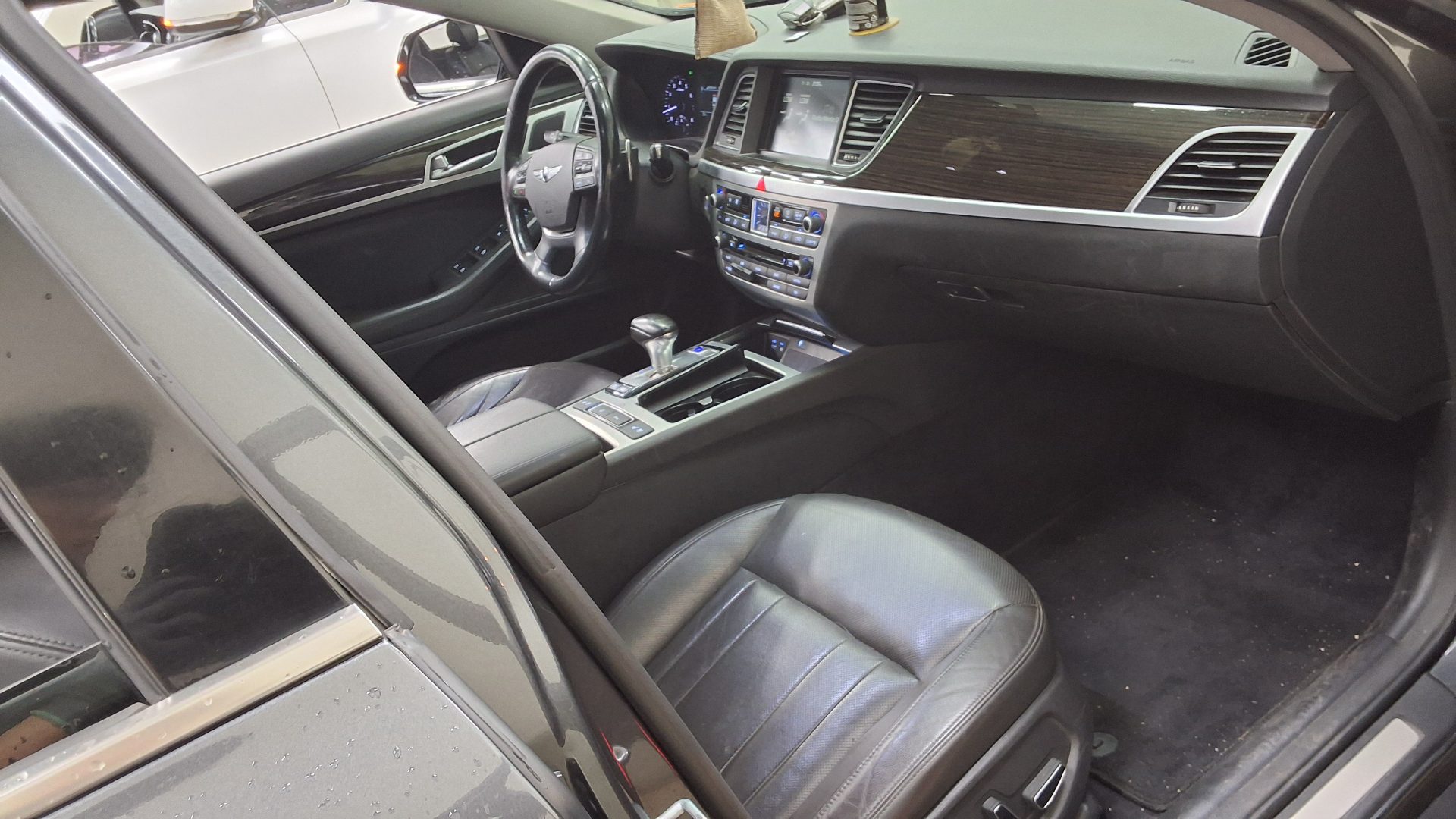2018 - genesis g80