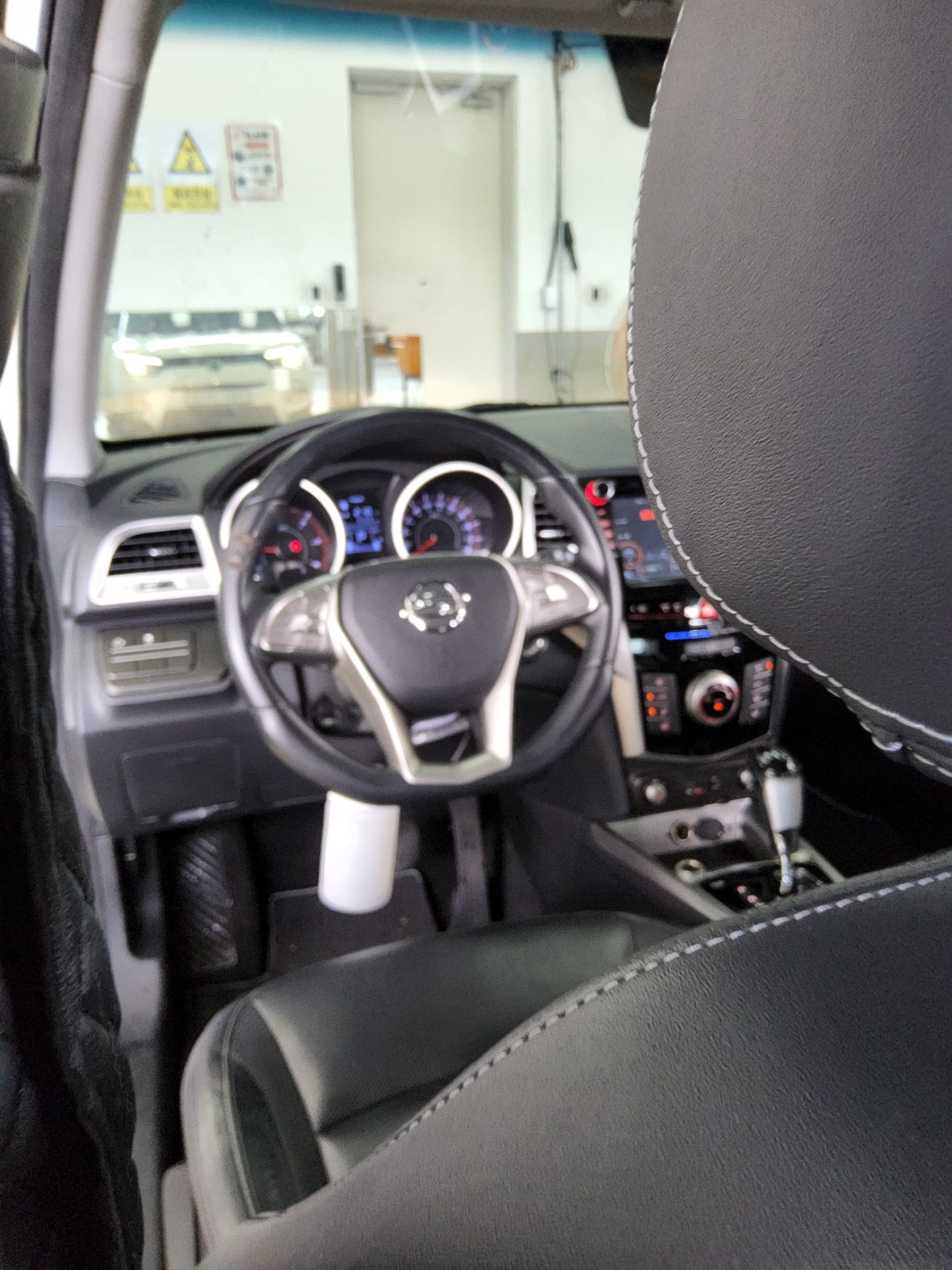 2016 - ssangyong tivoli