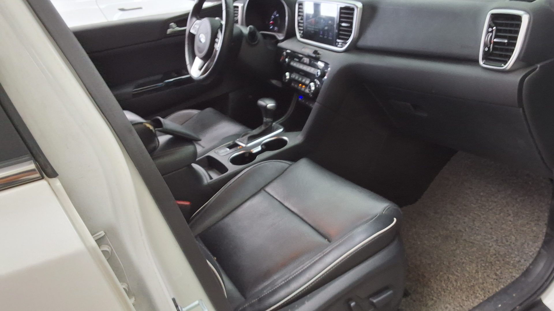 2019 - kia sportage