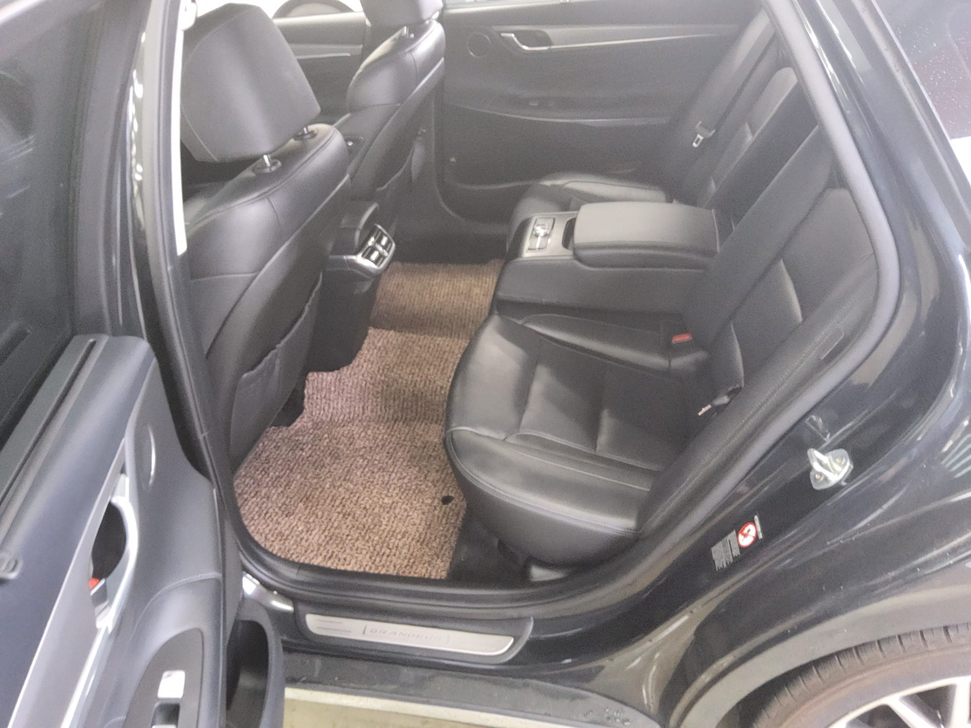 2021 - hyundai grandeur