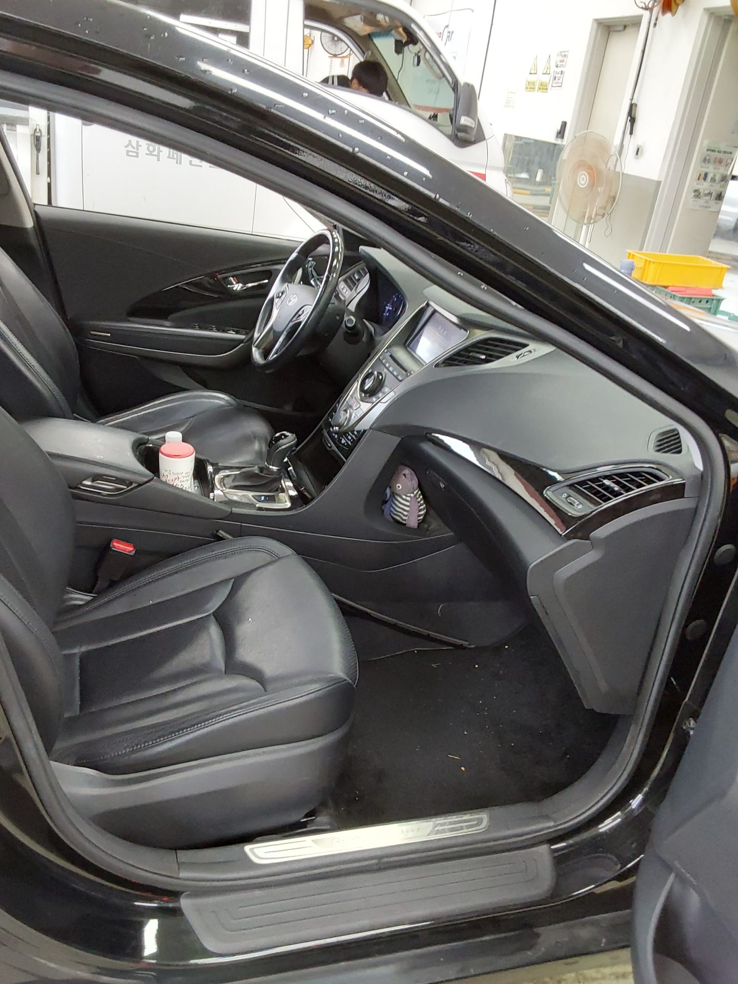 2012 - hyundai grandeur