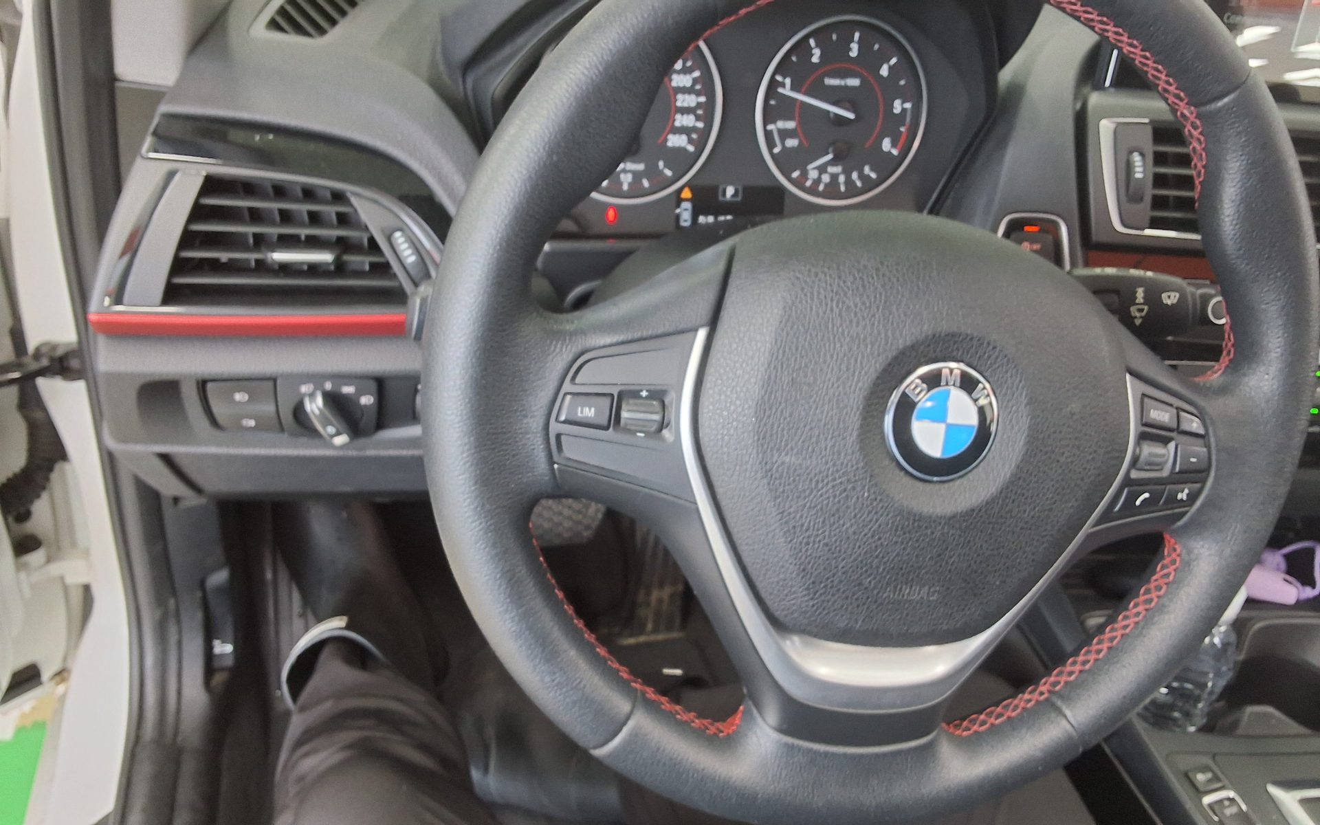 2016 - bmw 1 series