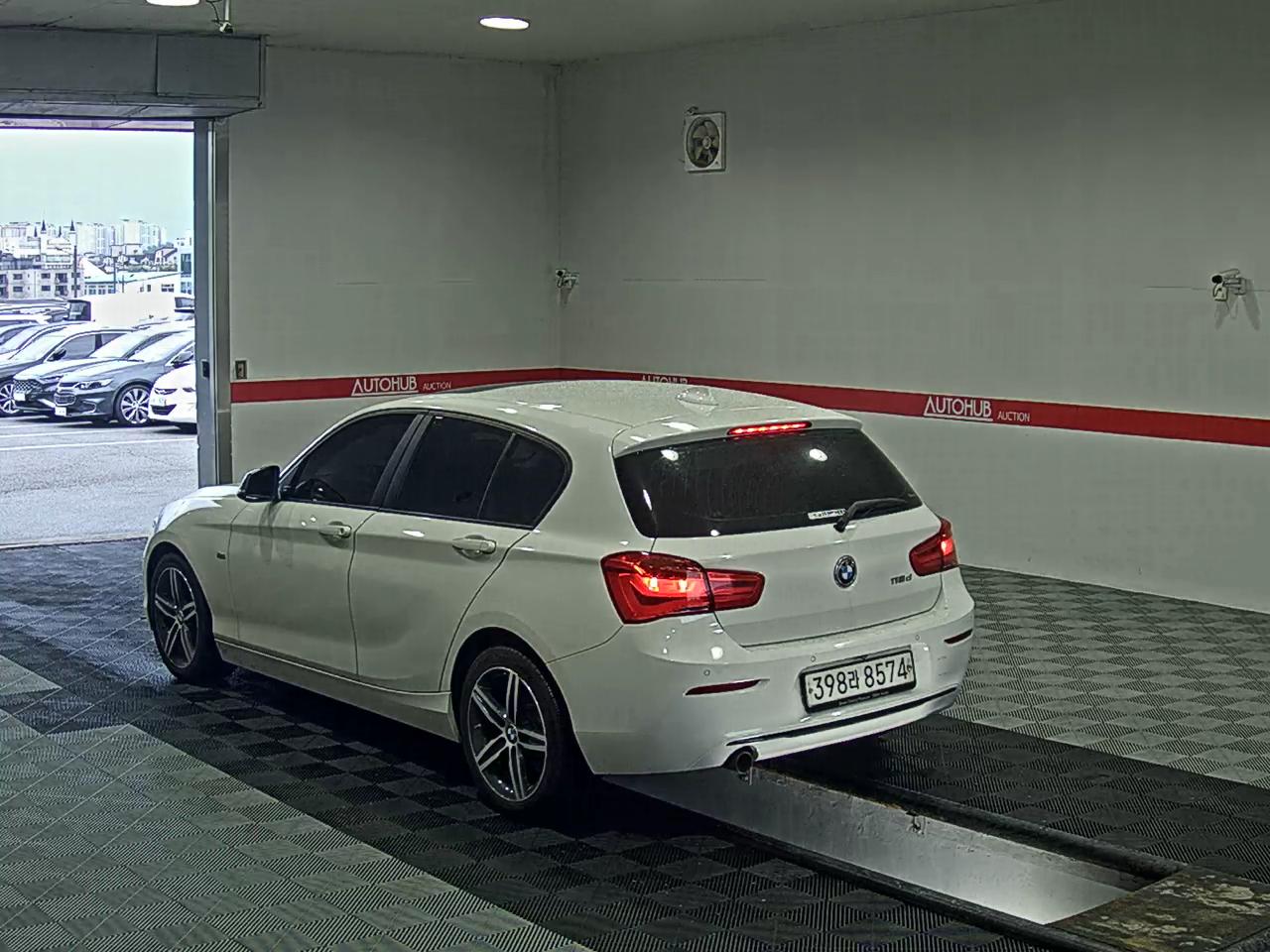 2016 - bmw 1 series