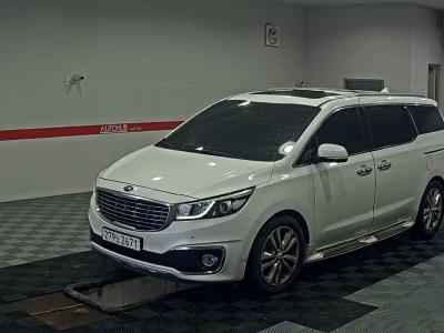 KIA CARNIVAL LIMOUSINE PRESIDENT