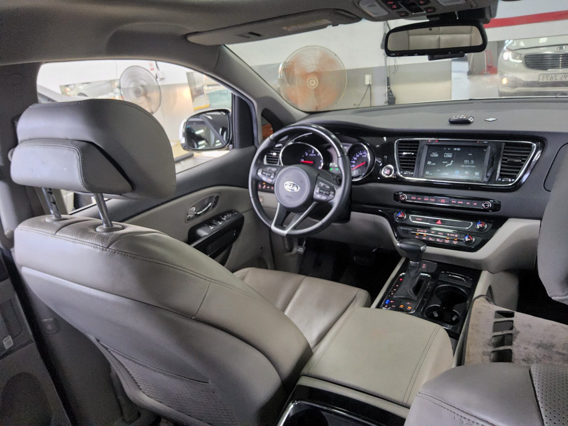 2018 - kia carnival