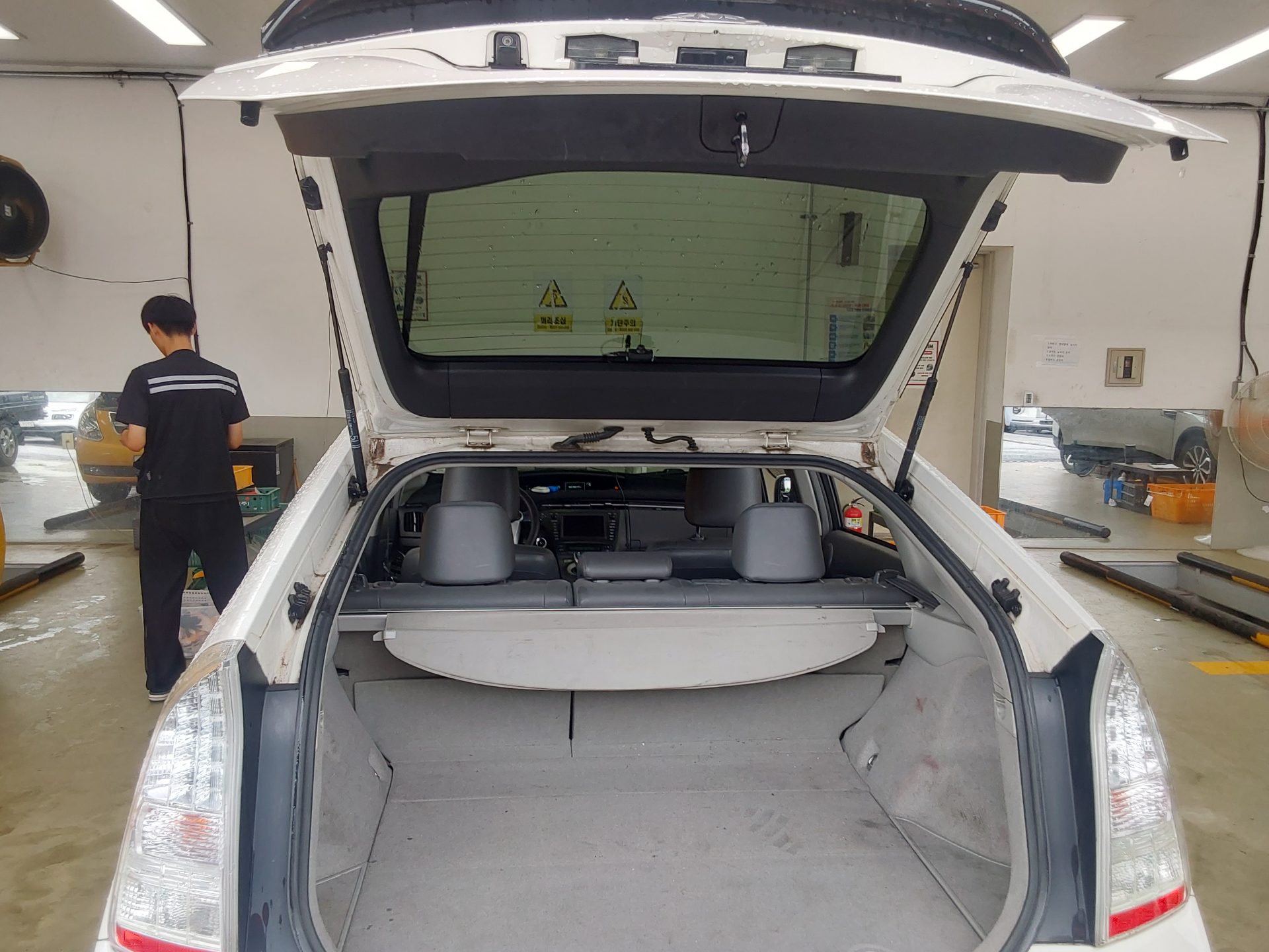 2010 - toyota prius