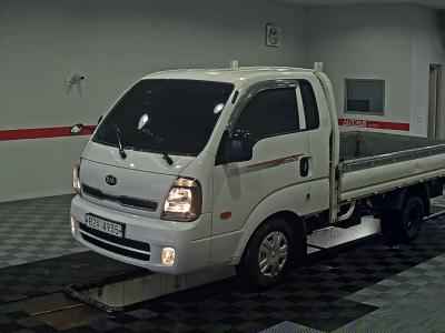 KIA BONGO III CARGO 1 TON KING CAB EXTRA WHEEBASE