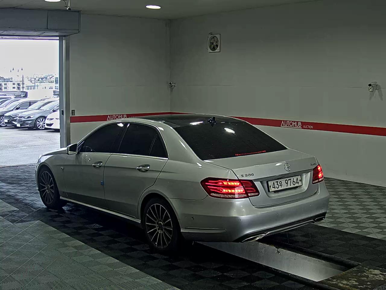 2016 - mercedes-benz e300