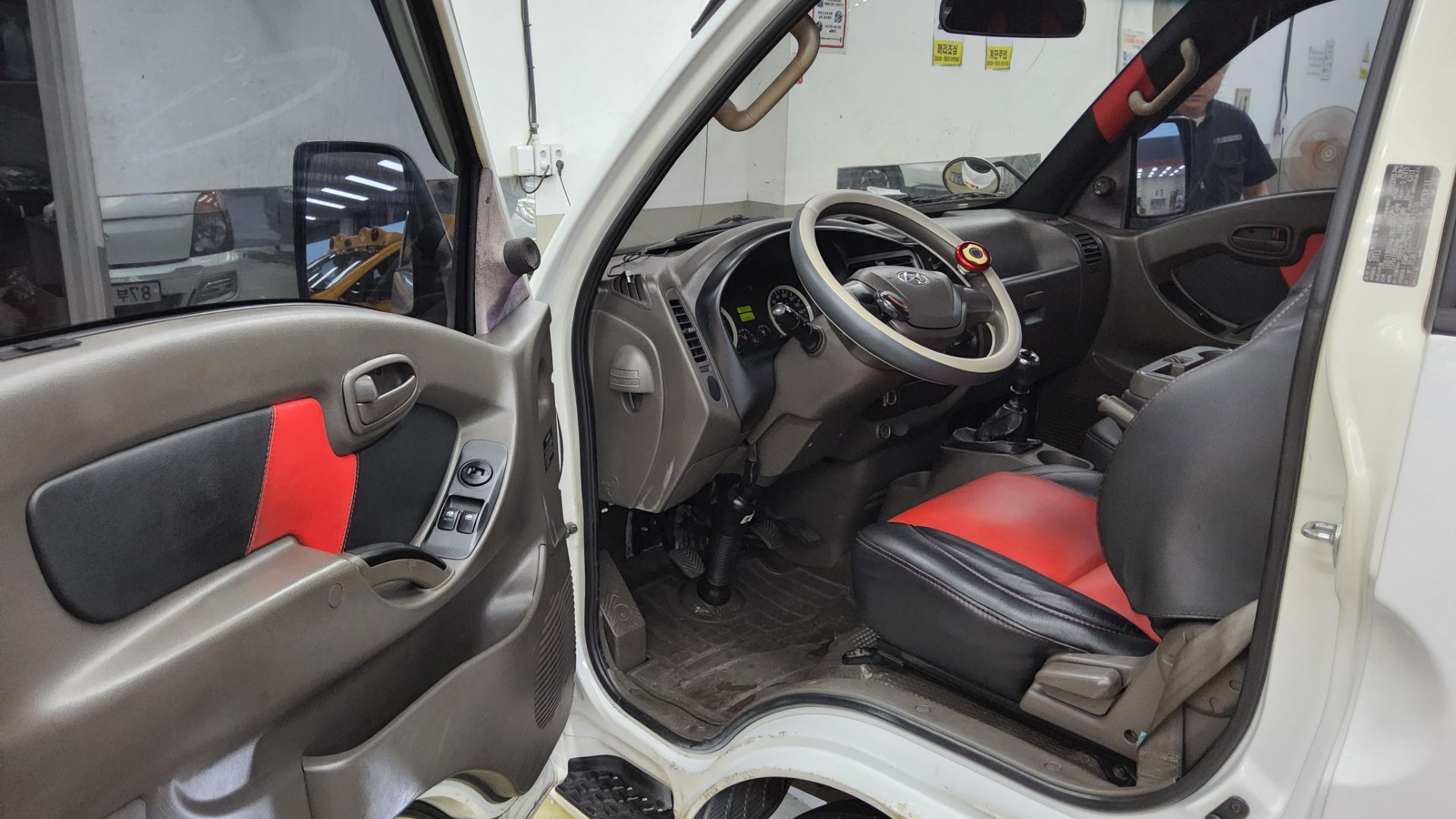 2012 - hyundai porter