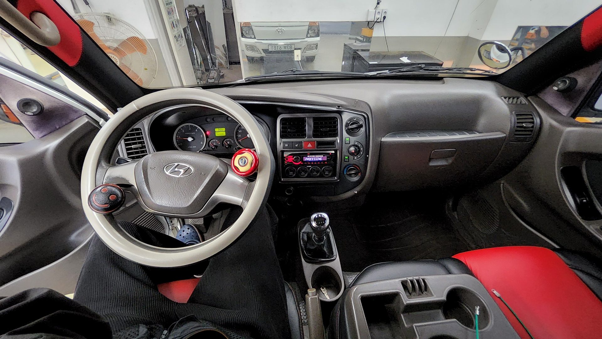 2012 - hyundai porter