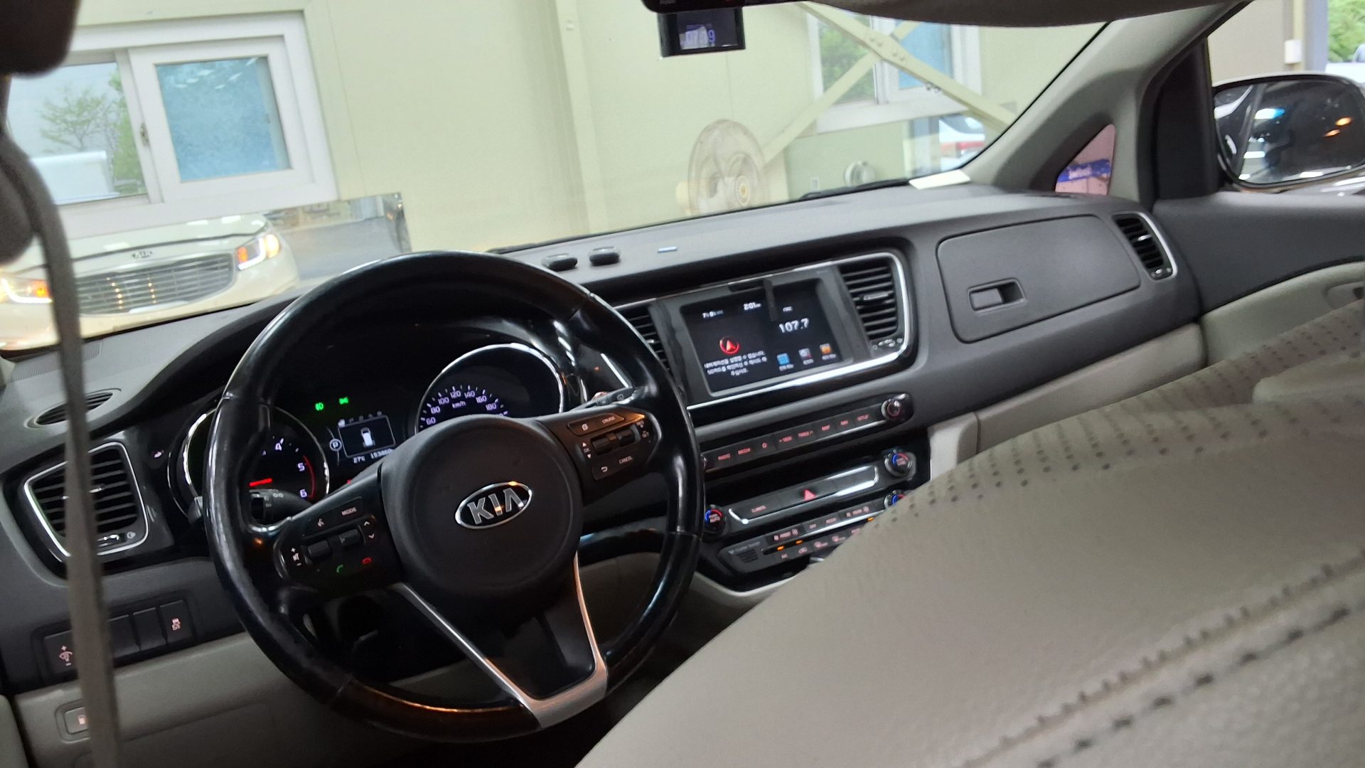 2018 - kia carnival