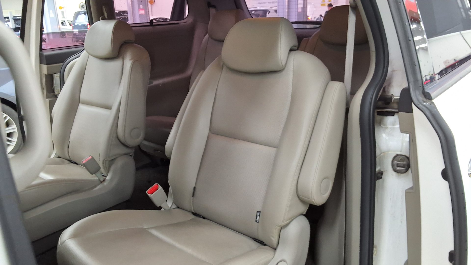 2018 - kia carnival
