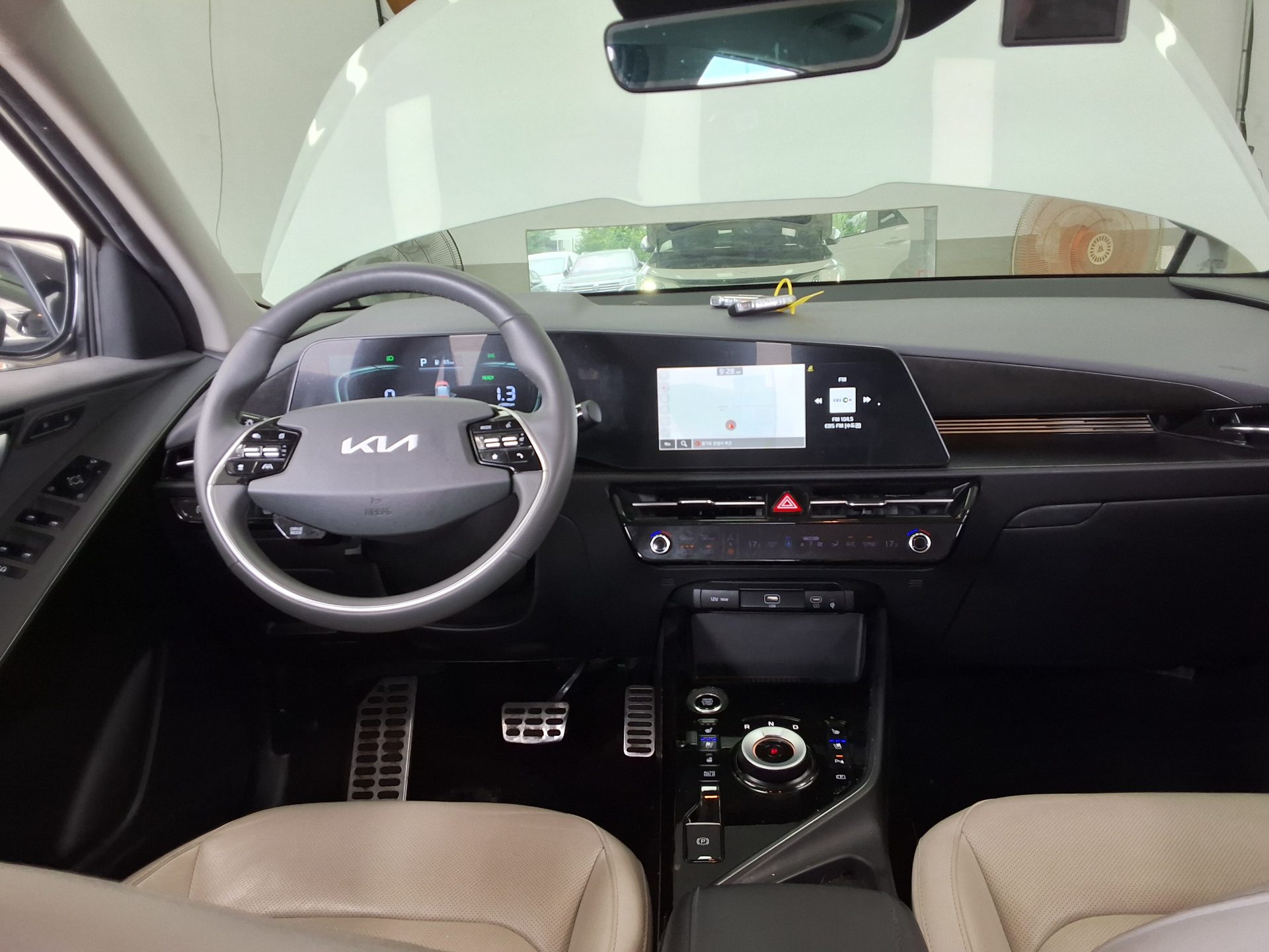 2022 - kia niro