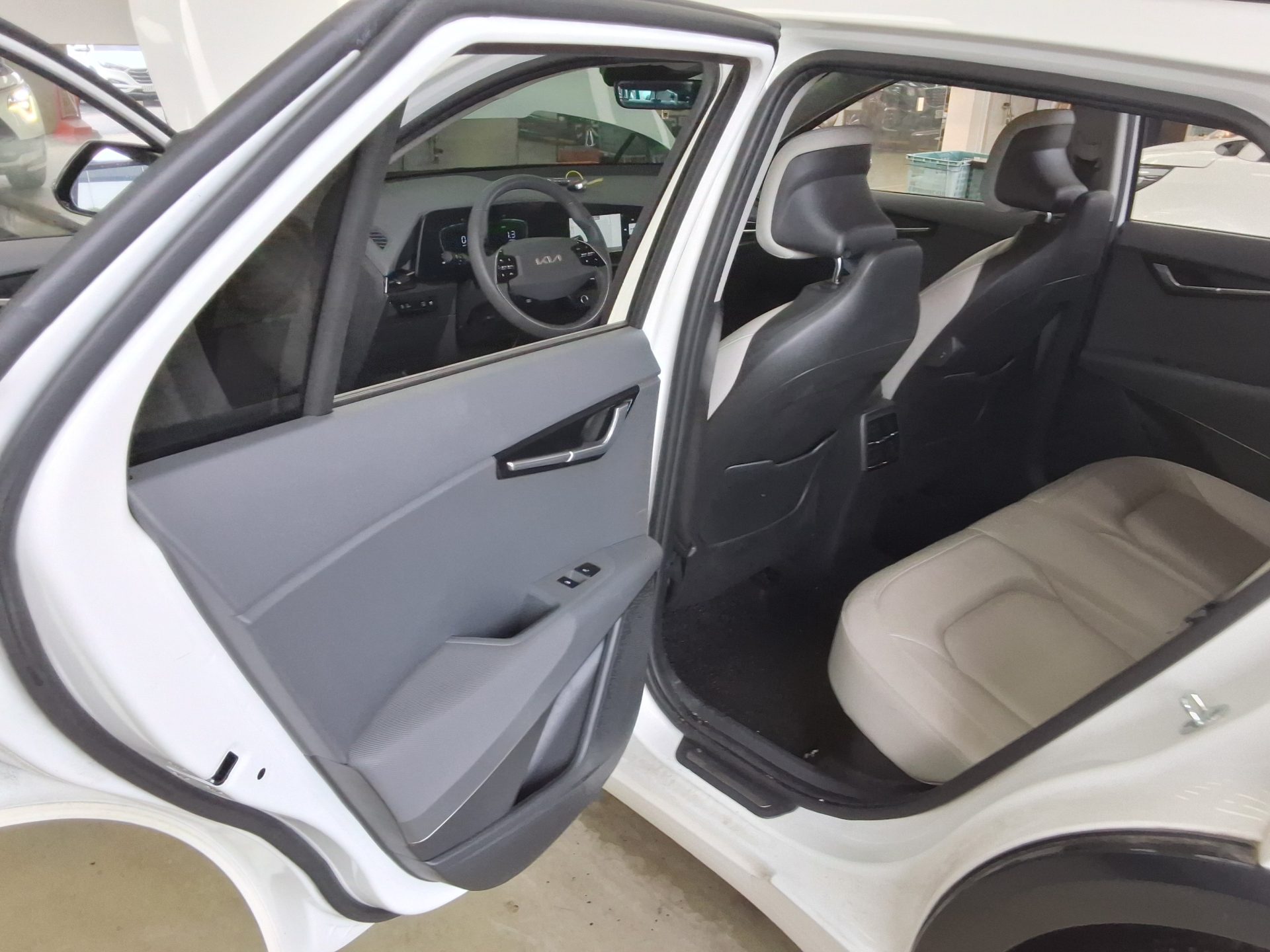 2022 - kia niro