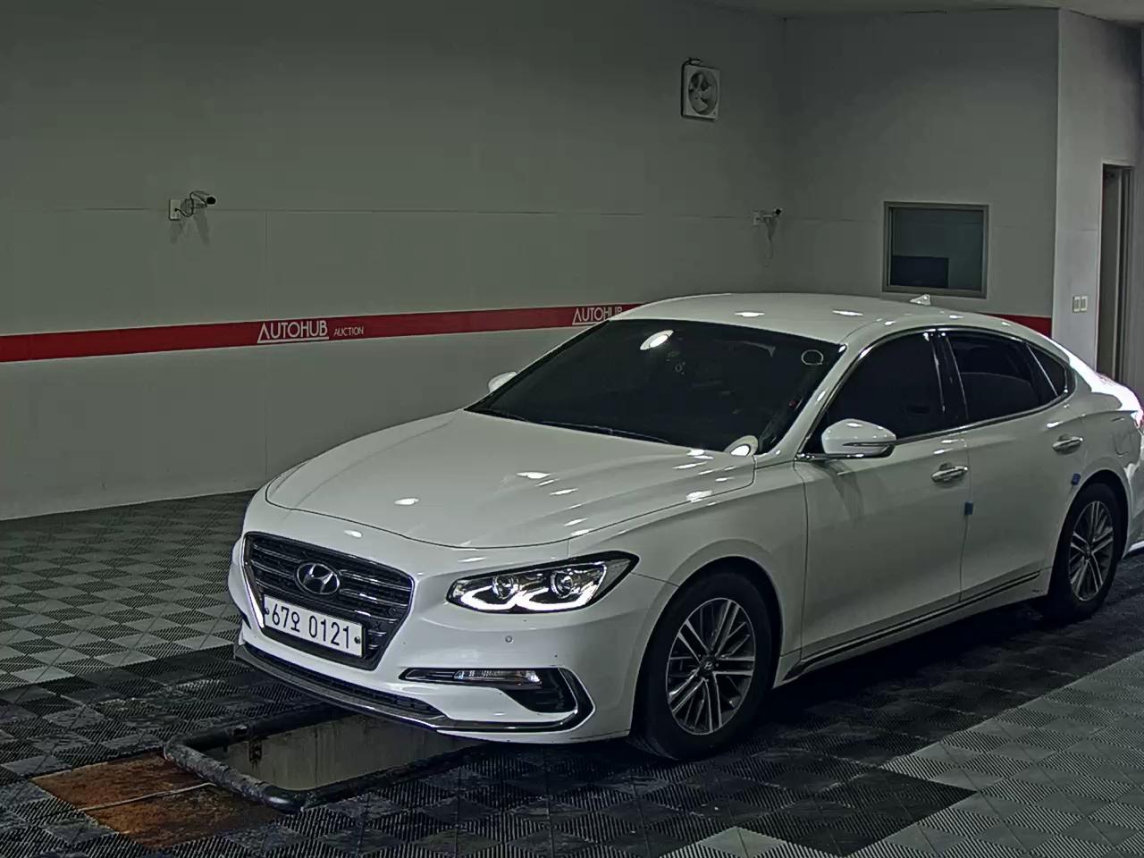 HYUNDAI GRANDEUR GDi