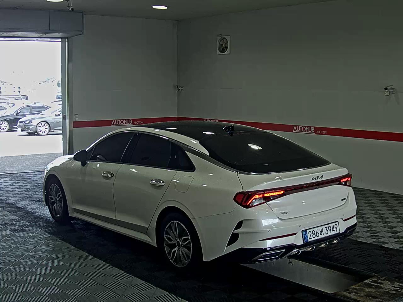 2022 - kia k5