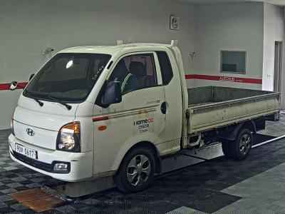 HYUNDAI PORTER II SUPER CAB EXTRA WHEELBASE