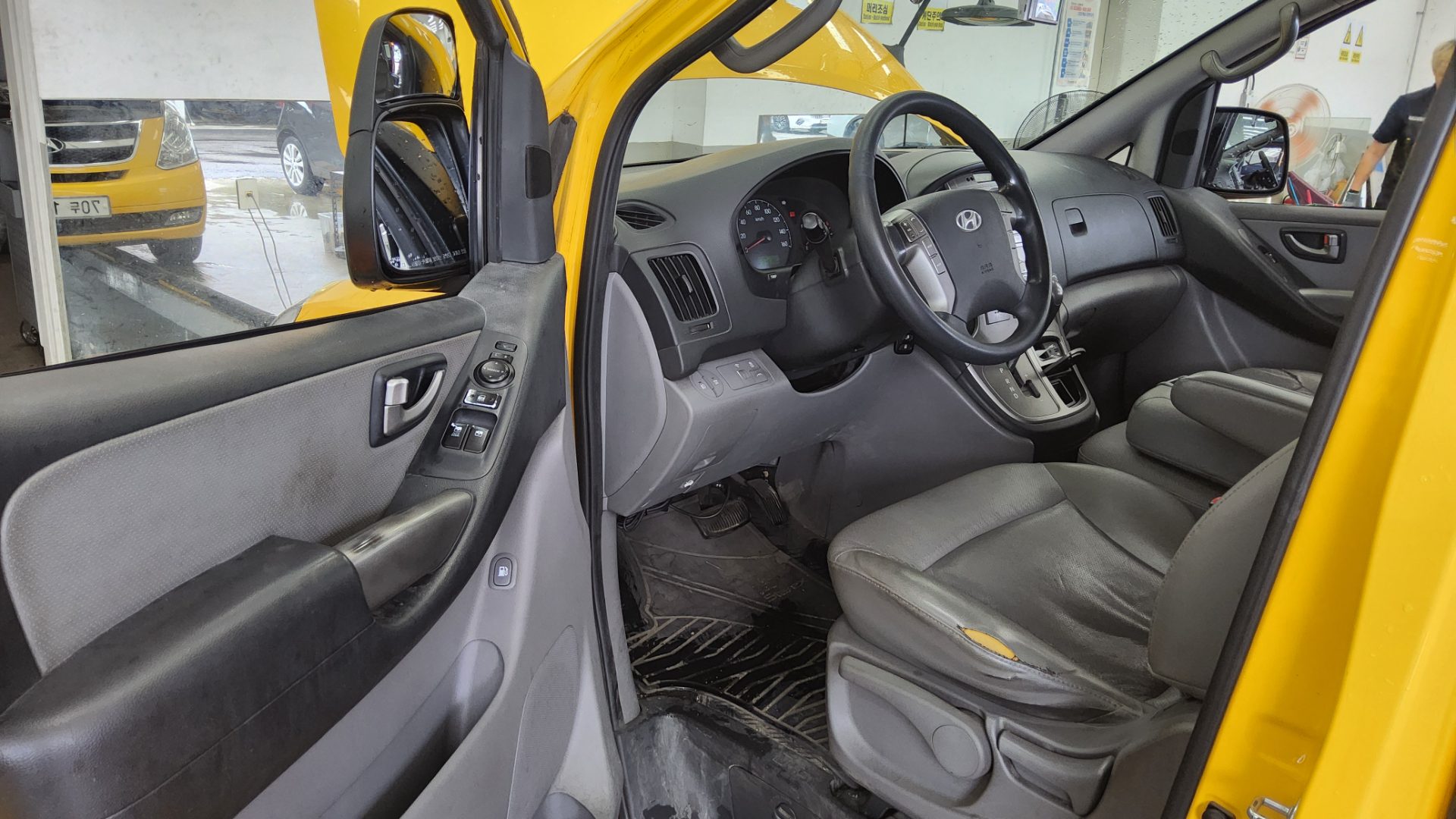 2015 - hyundai grand starex