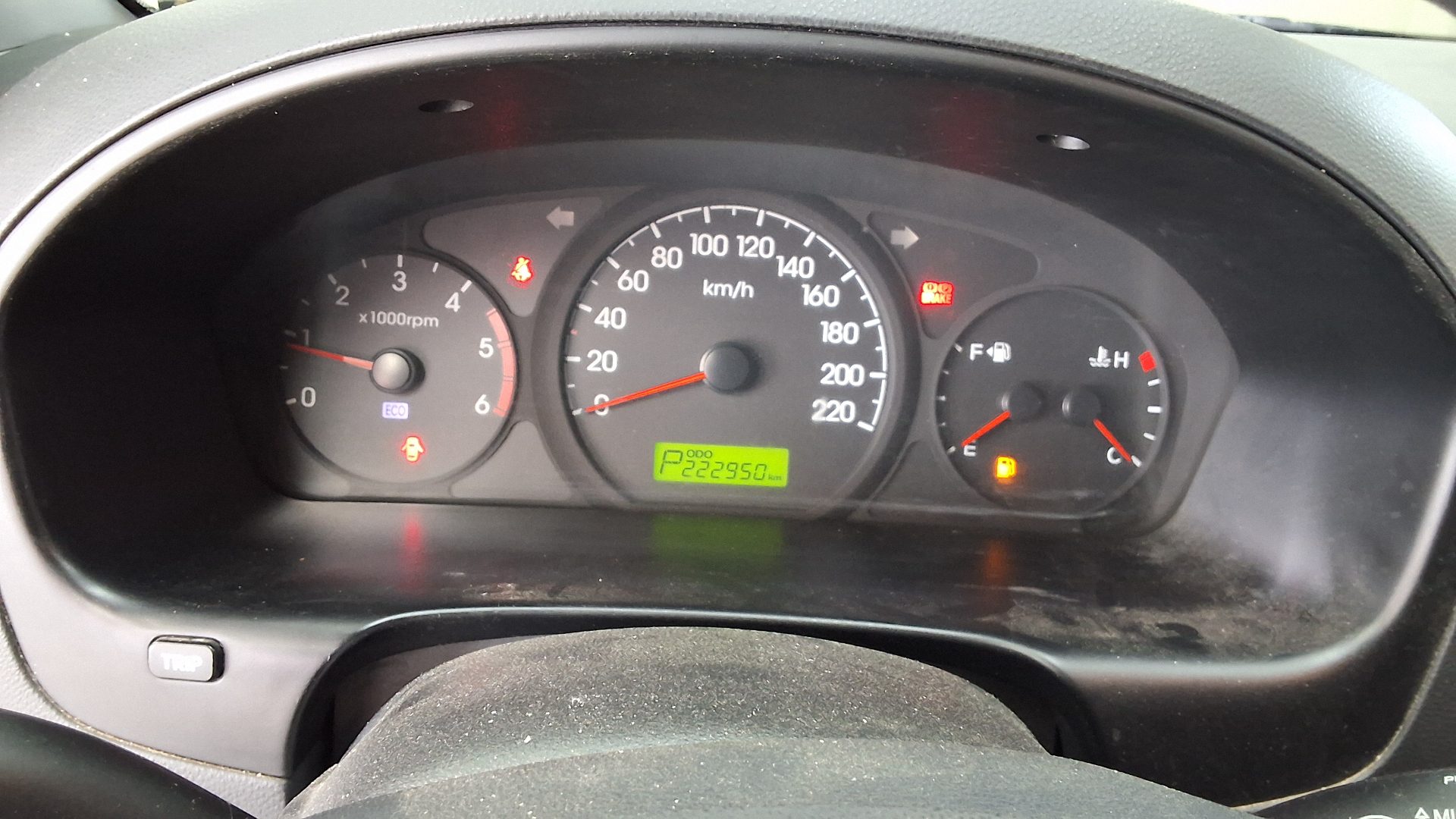 2012 - hyundai grand starex