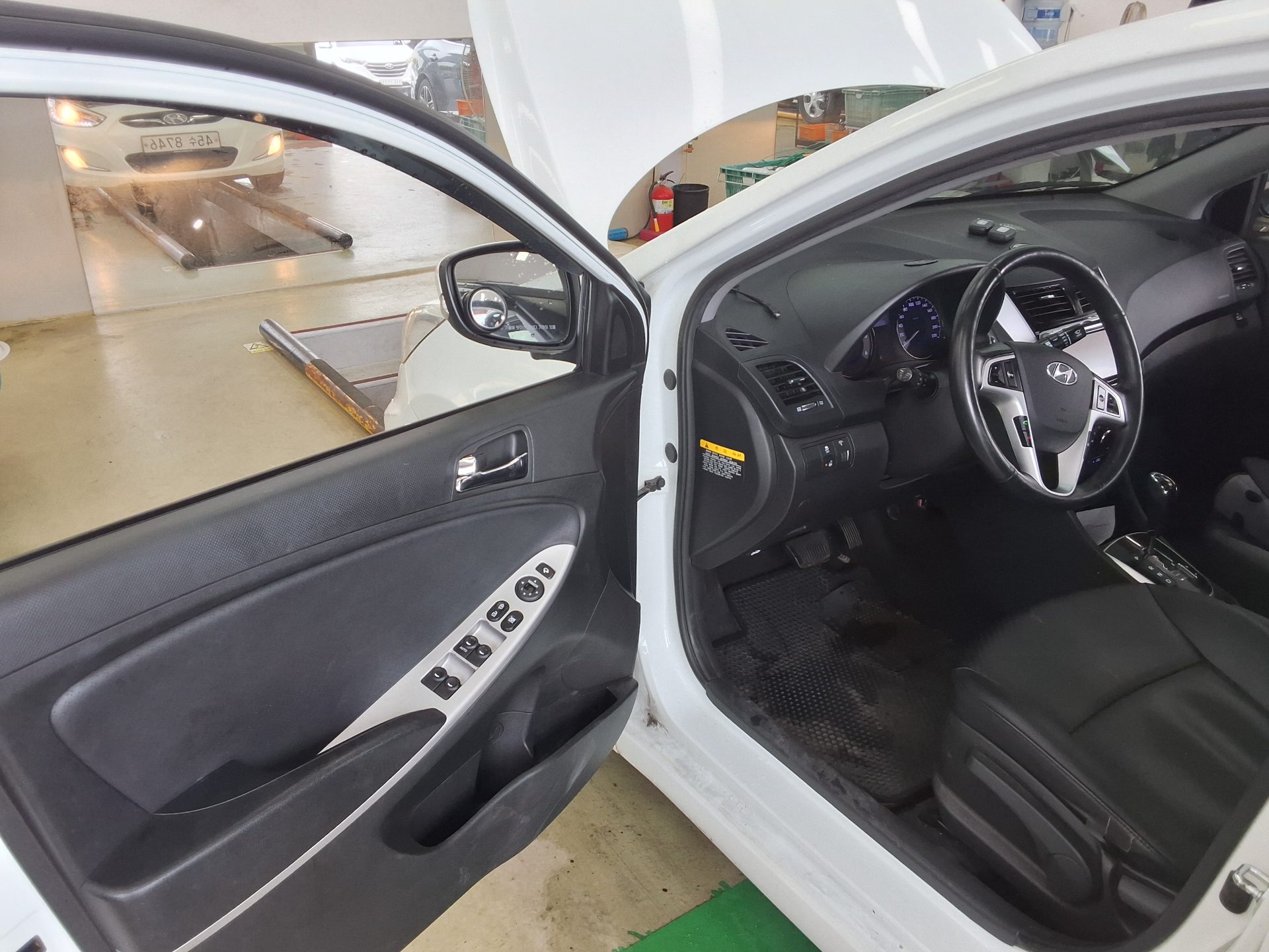 2014 - hyundai accent