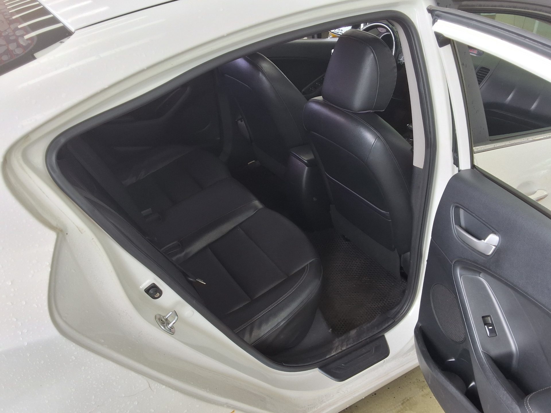 2013 - kia k3
