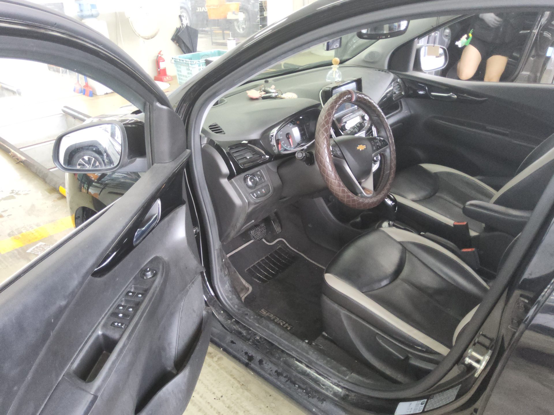 2017 - chevrolet spark