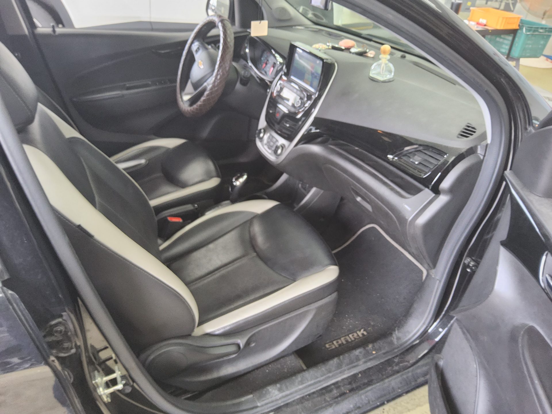 2017 - chevrolet spark