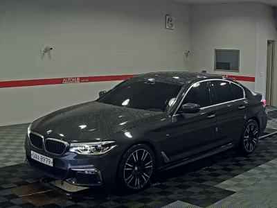 BMW 5 SERIES (7TH GEN) 520d M PACK
