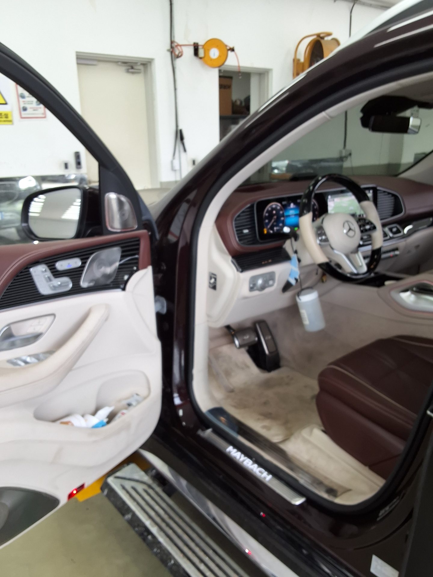 2023 - mercedes-benz gls 600