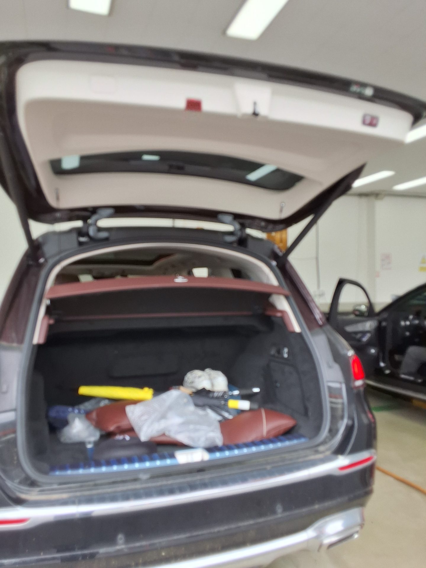 2023 - mercedes-benz gls 600