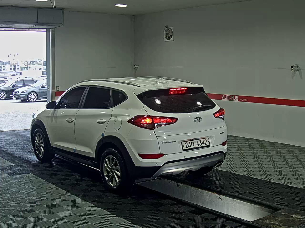 2017 - hyundai tucson